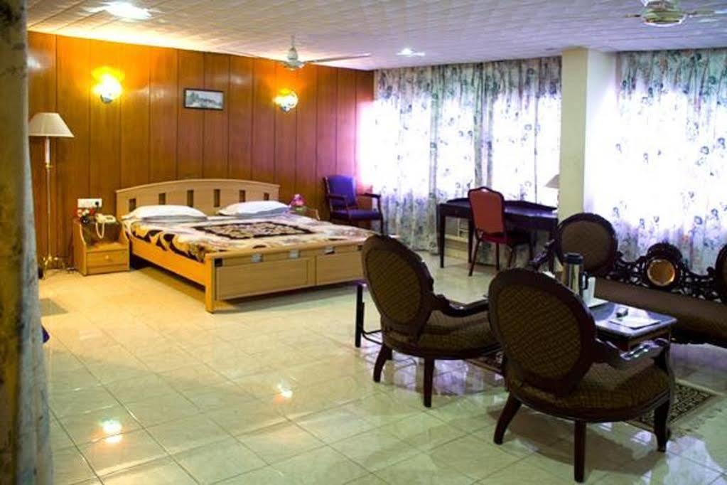 Hotel Siddhartha Haïdarabad Extérieur photo